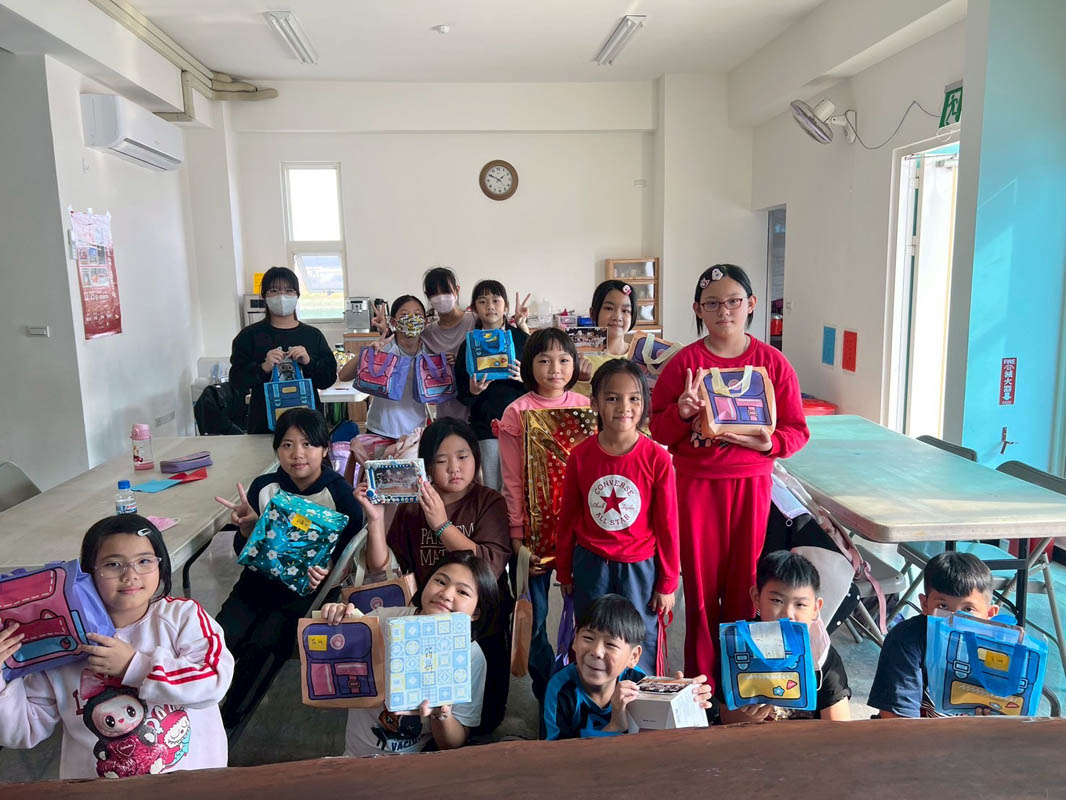 文曄麥寮學堂2025-12月聯絡簿